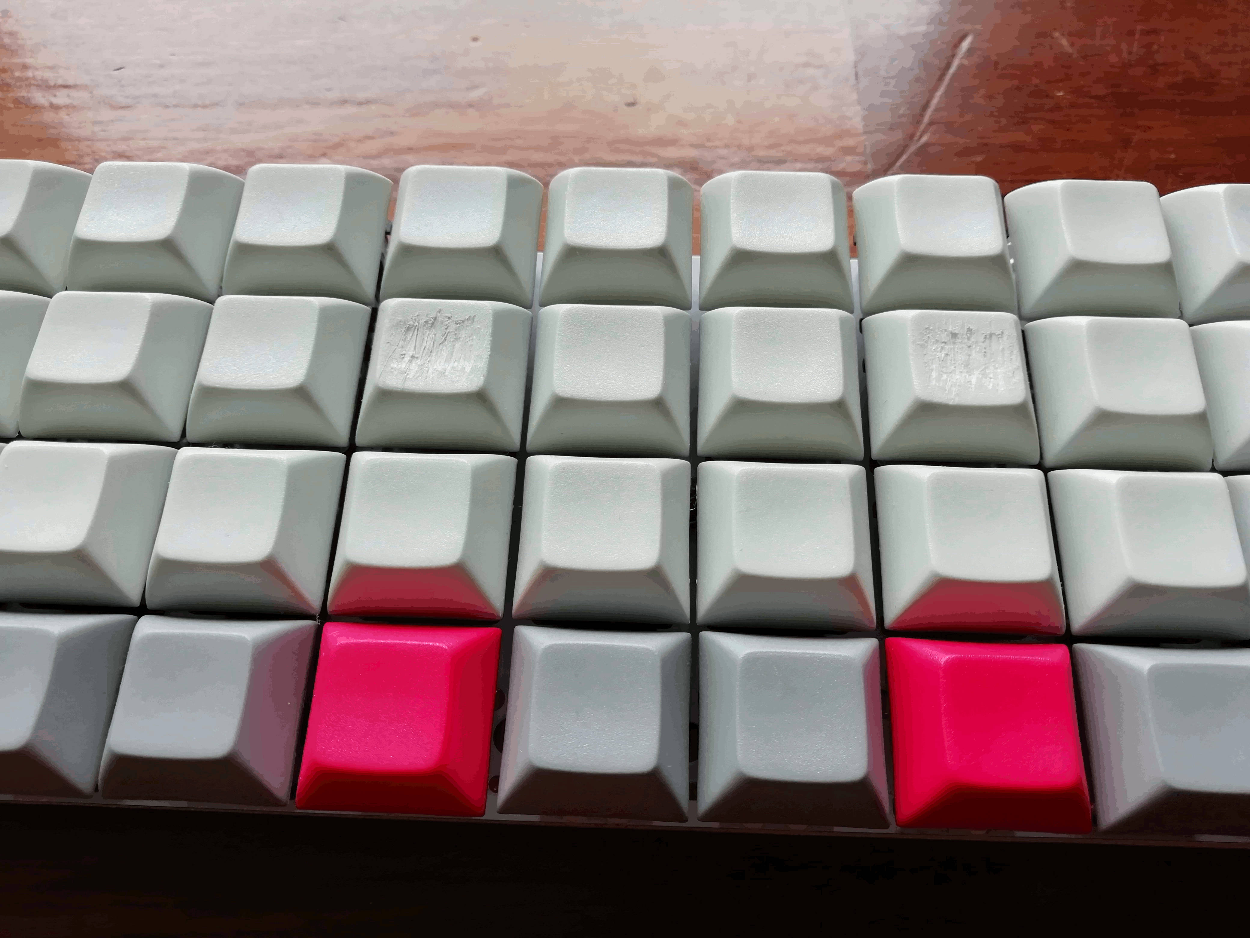 F & J keycaps finish